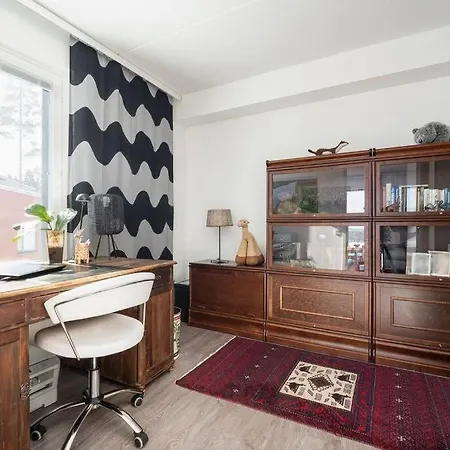 Kolmio Jaervinaekymin, Palokka *